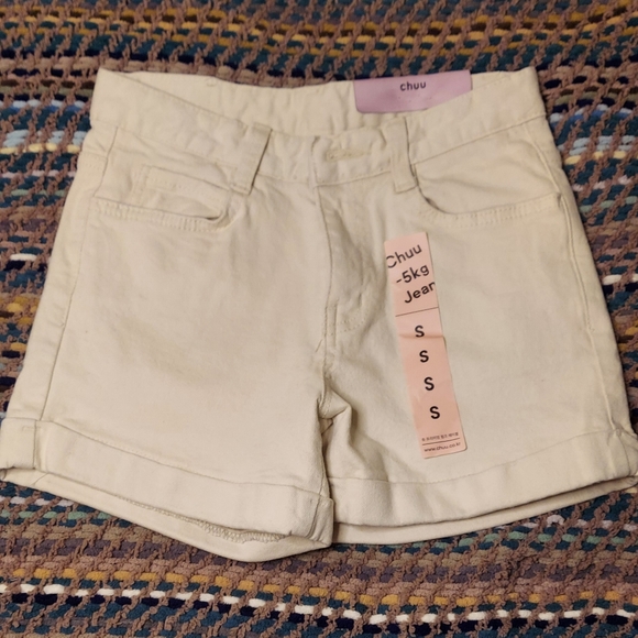Cream shorts girls small - Picture 1 of 4